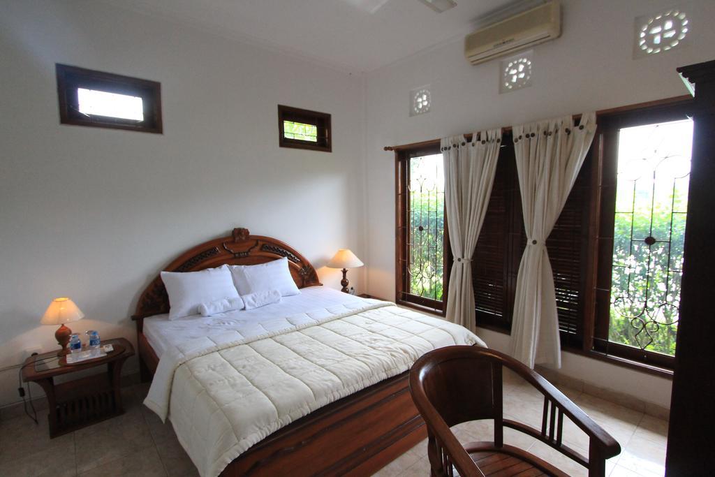 Graha Rusni Villa Ubud  Exterior photo